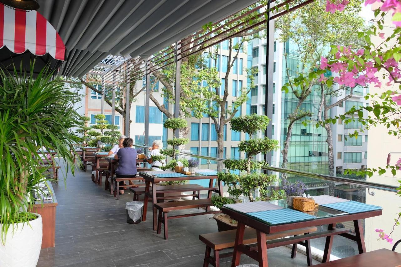 The Umi Khách sạn 3*